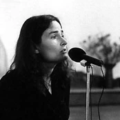 Vera Pavlova durante un reading