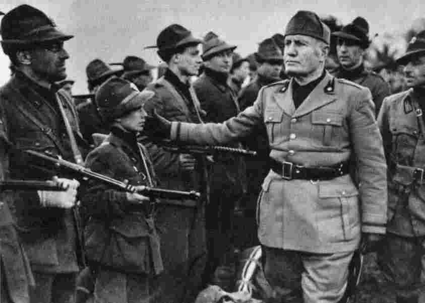 mussolini-saluto_romano